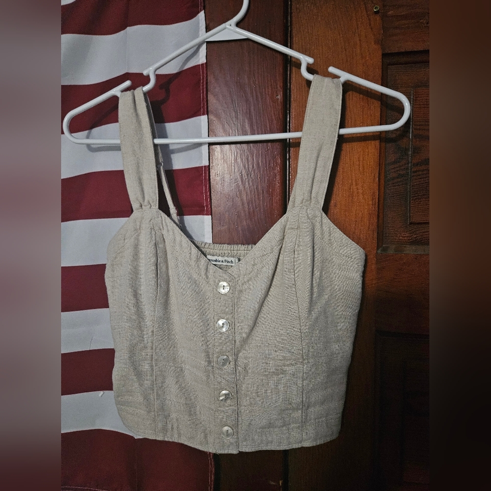 Ambercrombie & Fitch Women's Tan Linen Button-Up Crop Top